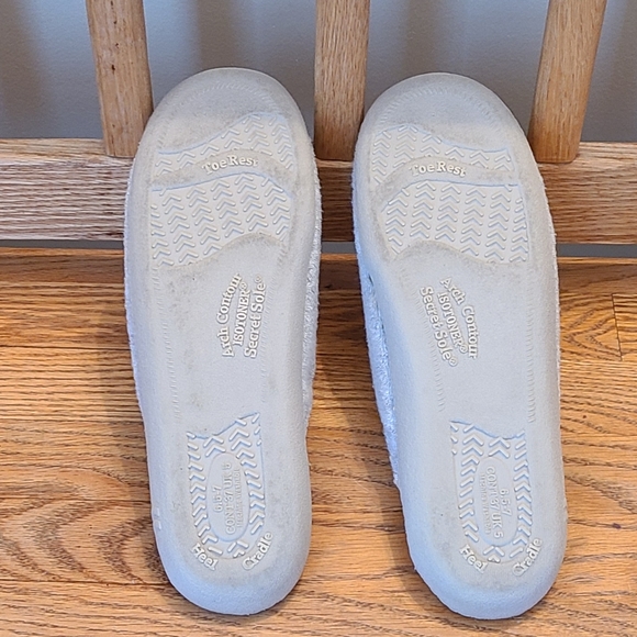 Isotoner slippers - Picture 4 of 6